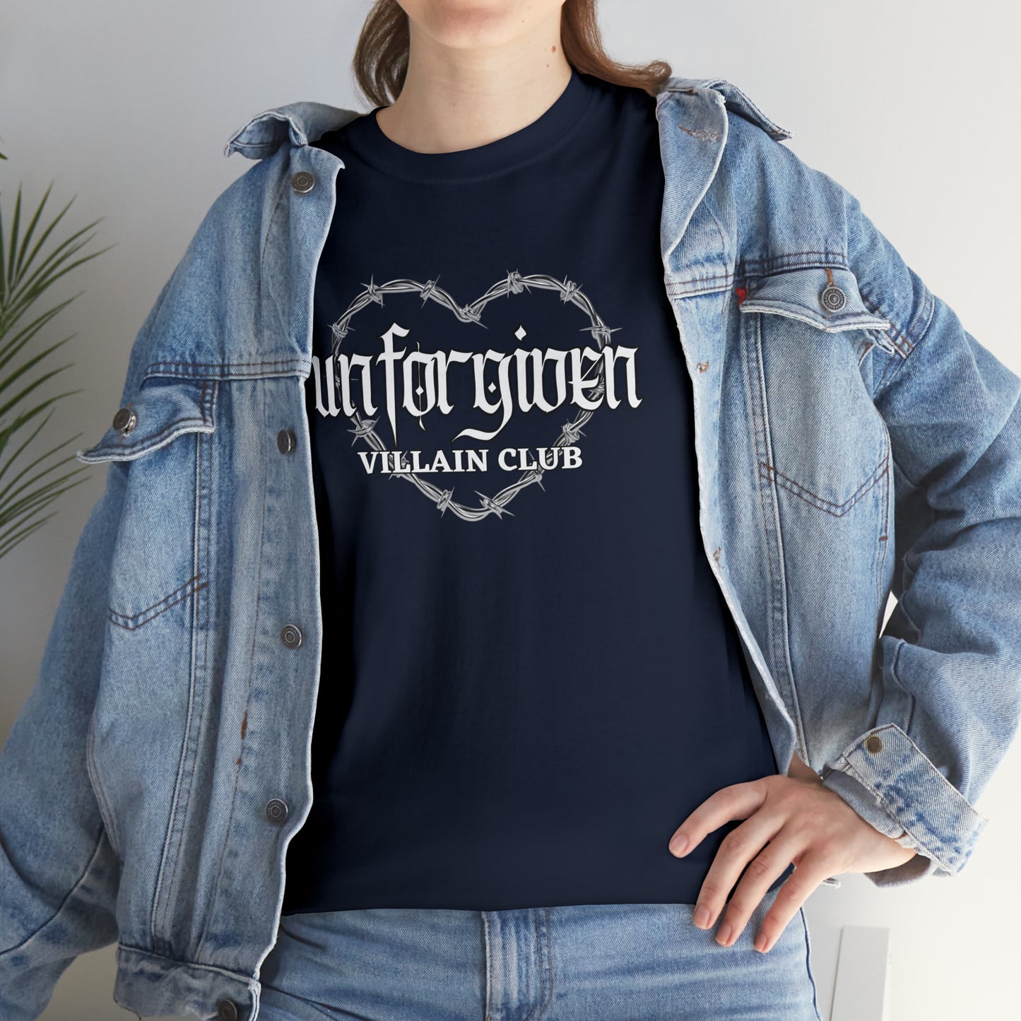 Unforgiven Villain Club T-shirt | LESSERAFIM