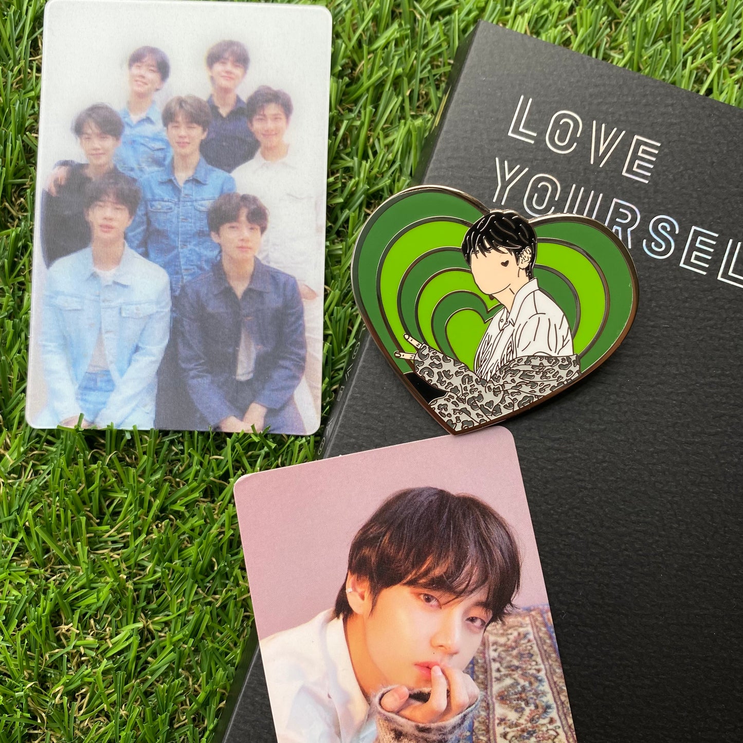 Love Yourself Tear Version O Heart Hard Enamel Pins